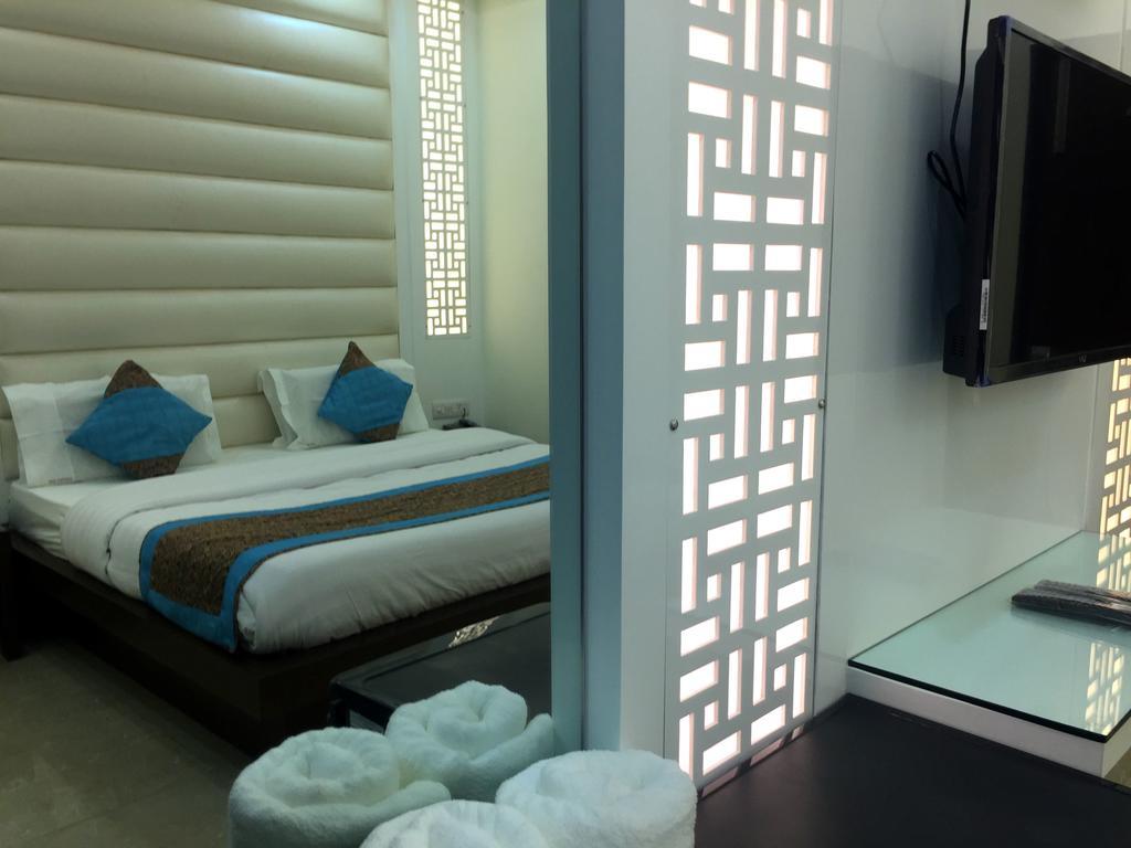 Hotel Vanson - Near Connaught Place New Delhi